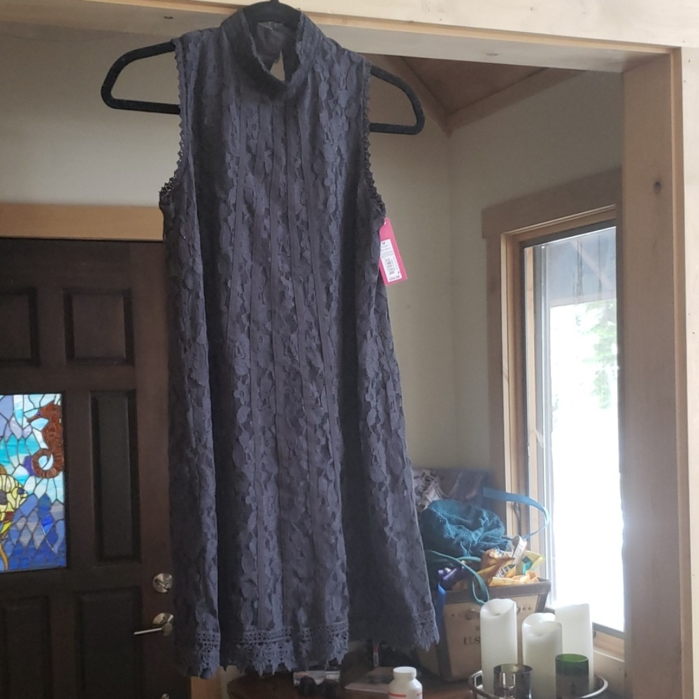 Ashphalt grey lace dress